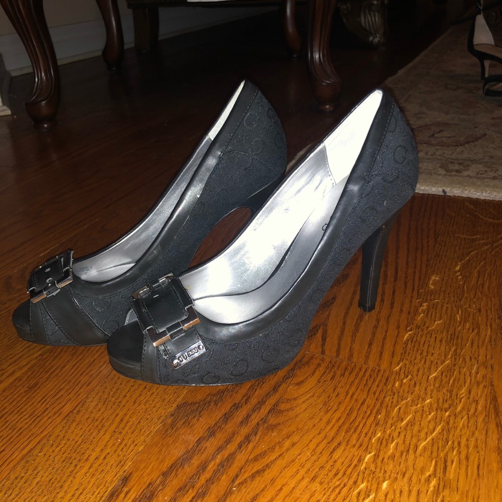 Elegante black open toes high heels !
